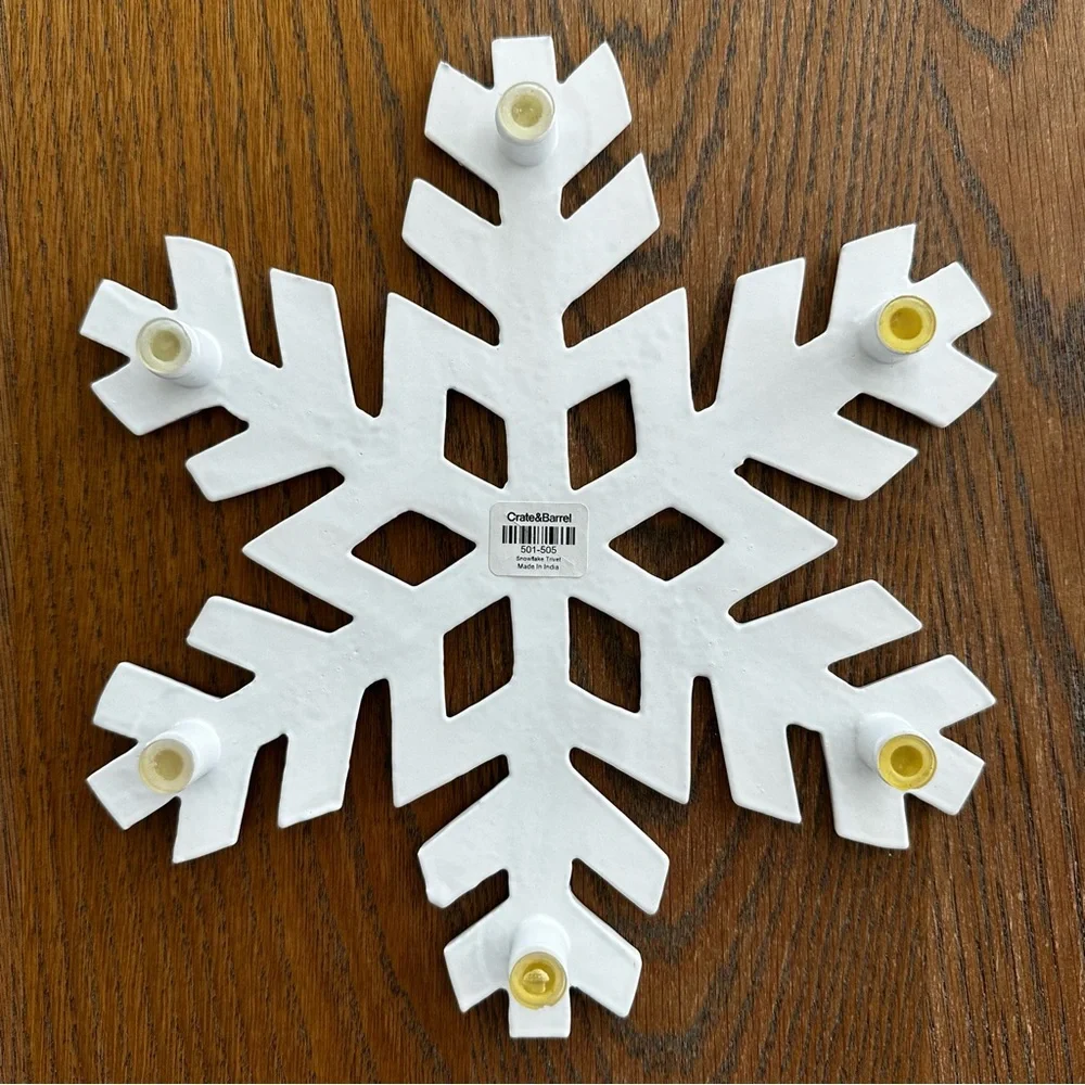 Crate&Barrel White Snowflake Trivet Christmas Holiday Winter Festive Decor